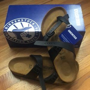 NWT & box Birkenstock women’s sandals size 39M